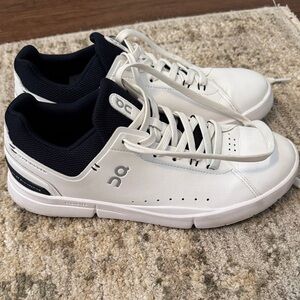 On Running The Roger Men's White and Navy Sneakers